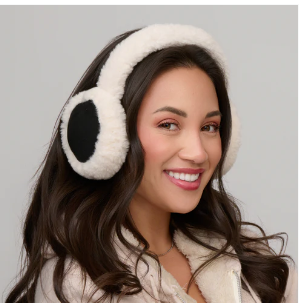Model wearing Black Earmuffs