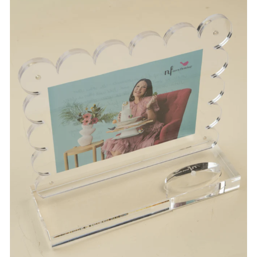 Clearly A-Nora-Ble Scalloped Acrylic Frame