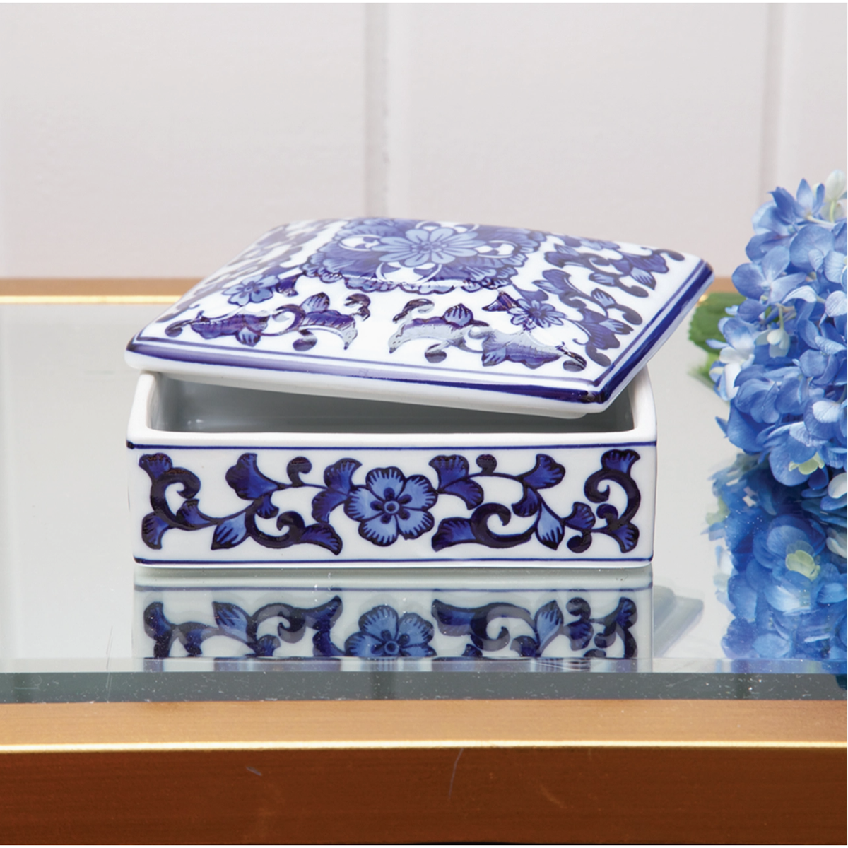 Porcelain Chinoiserie Trinket Box