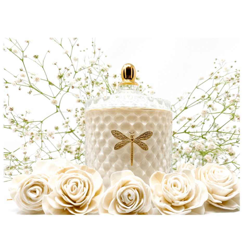 Bella Candle - White and Gold - Scent White Tea+ Jasmine - White Farmhouse Flowers