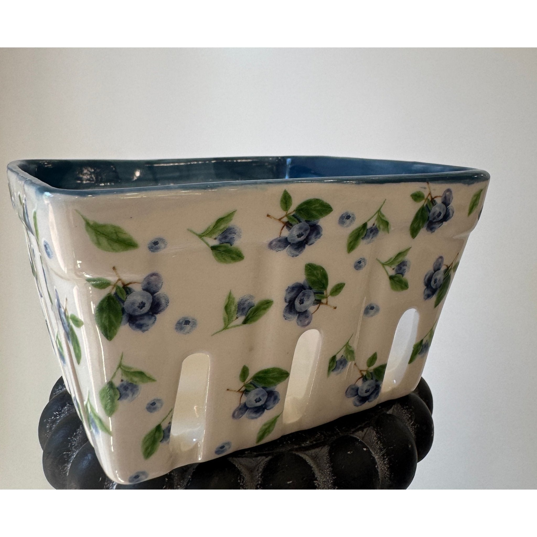 Berry Fruit Crate - White Farmhouse Flowers
