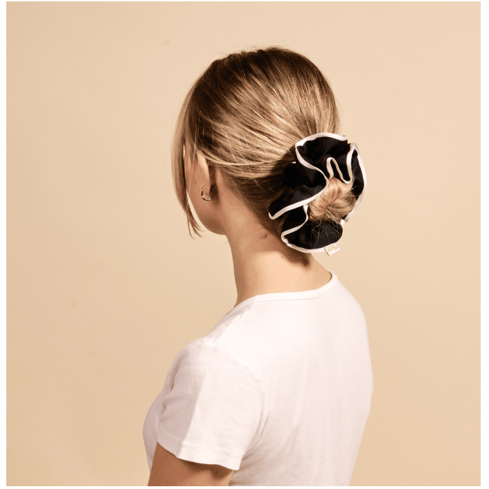 Black Ruffle Up Scrunchie - White Farmhouse Flowers