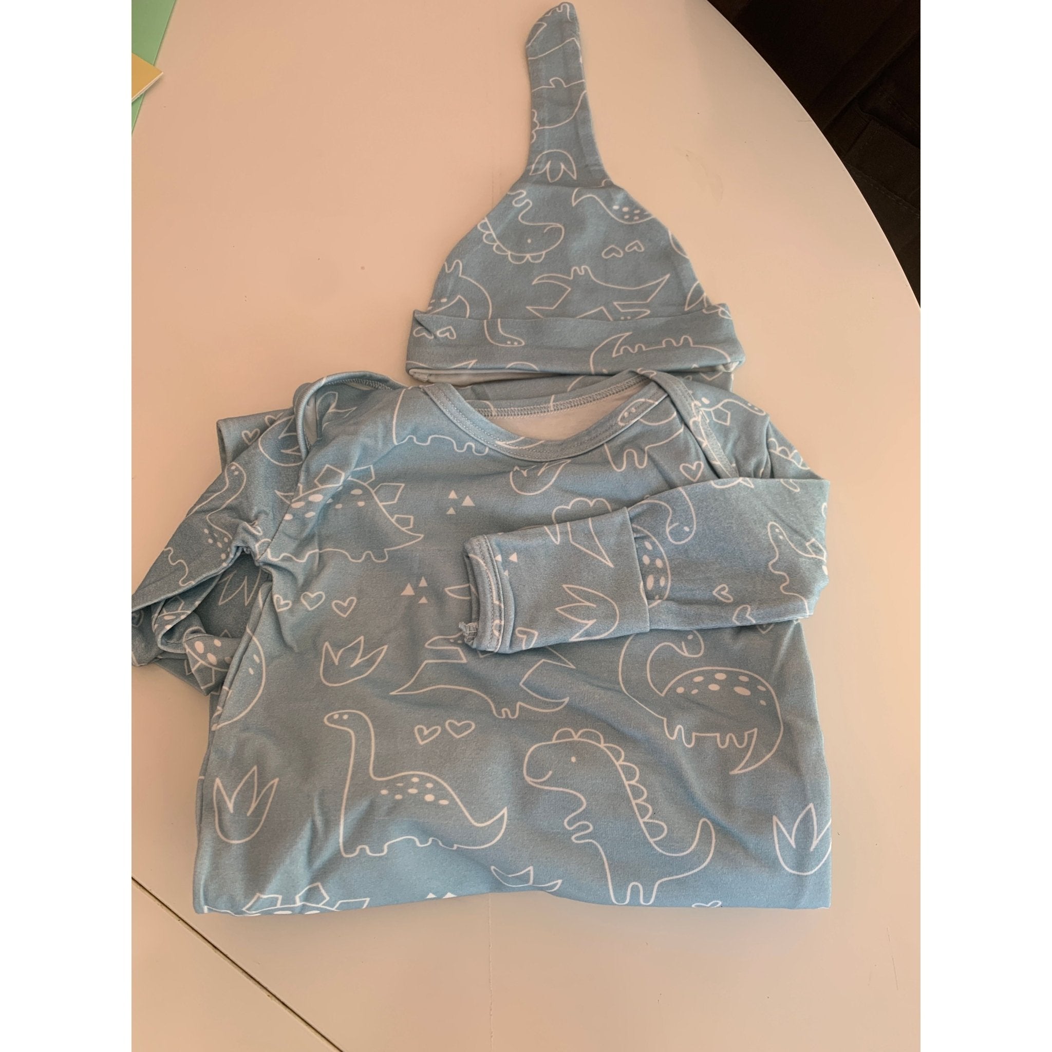 Blue Dinosaur Knotted Sack Gown with Hat 0 - 3 Months - White Farmhouse Flowers