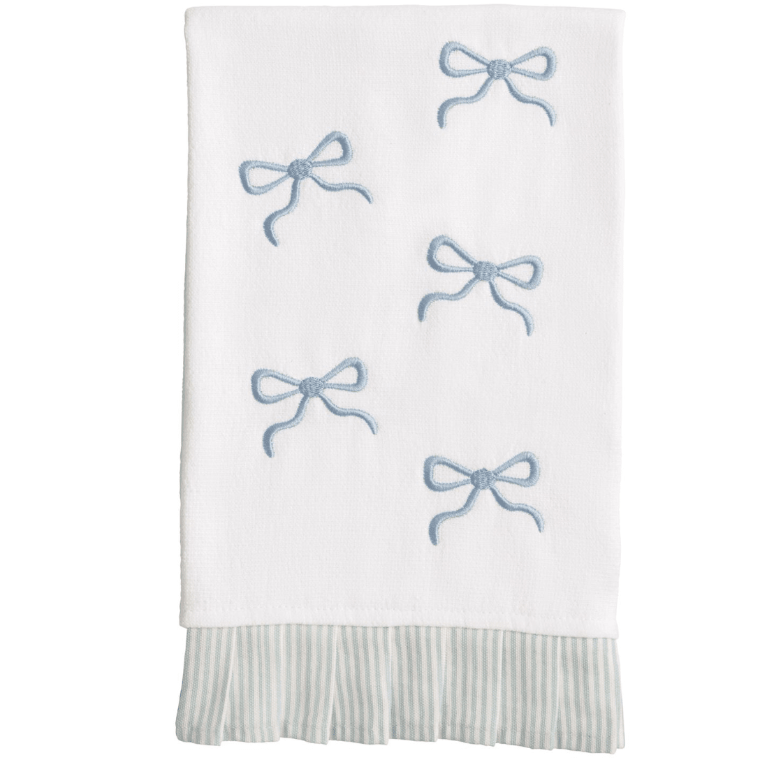 Bow Pleated Edge Towel - White Farmhouse Flowers