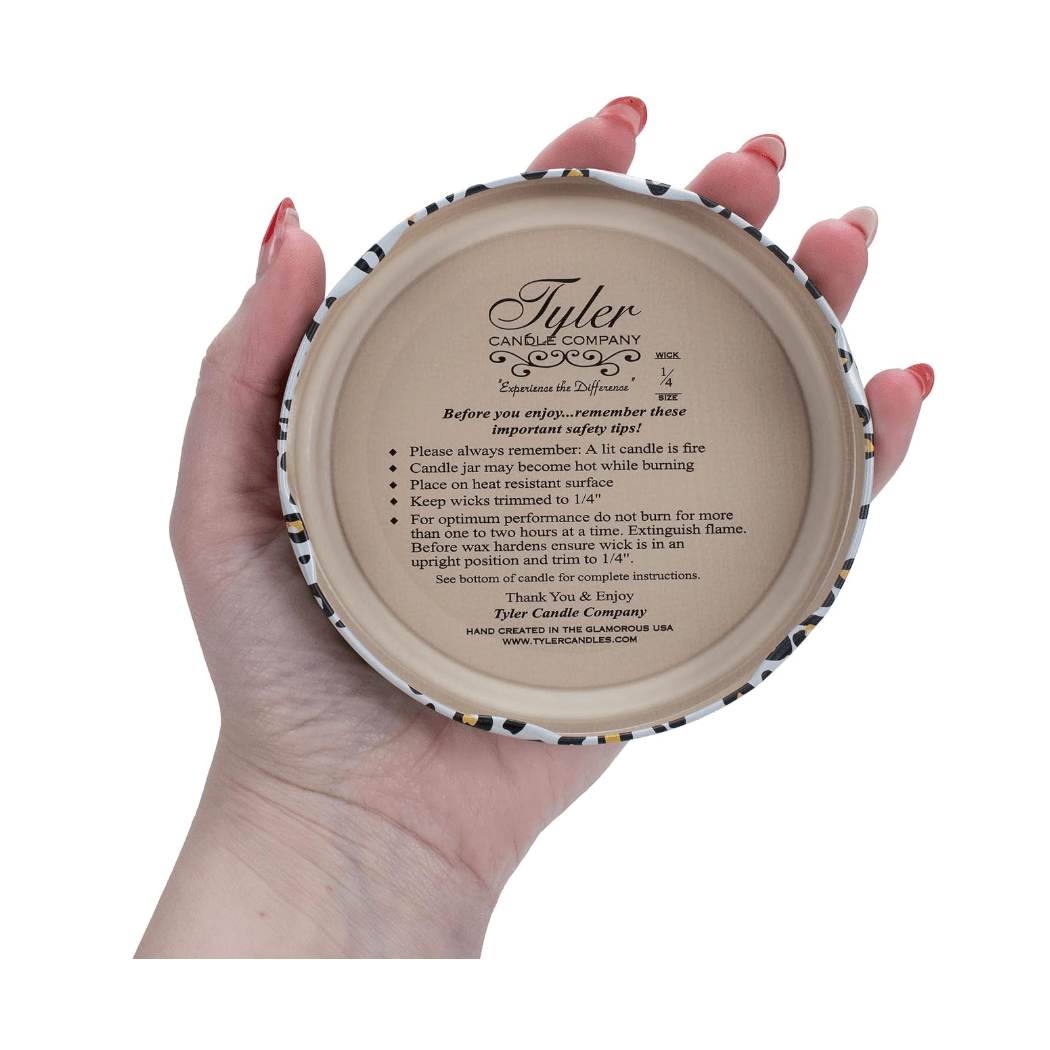 Diva Candle by Tyler Candle Company - White Farmhouse Flowers