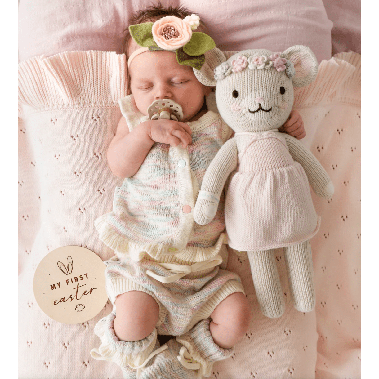 Emma the Mouse 20" - White Farmhouse Flowers