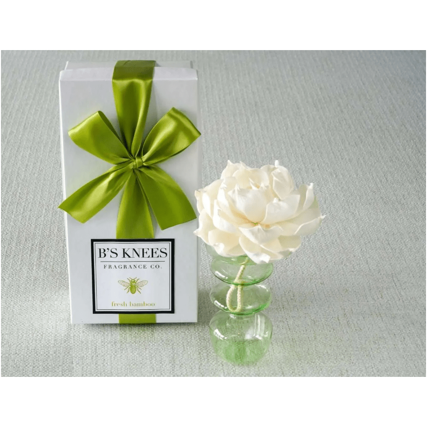 Fresh Bamboo Contempo Diffuser with a Green Vase - White Farmhouse Flowers