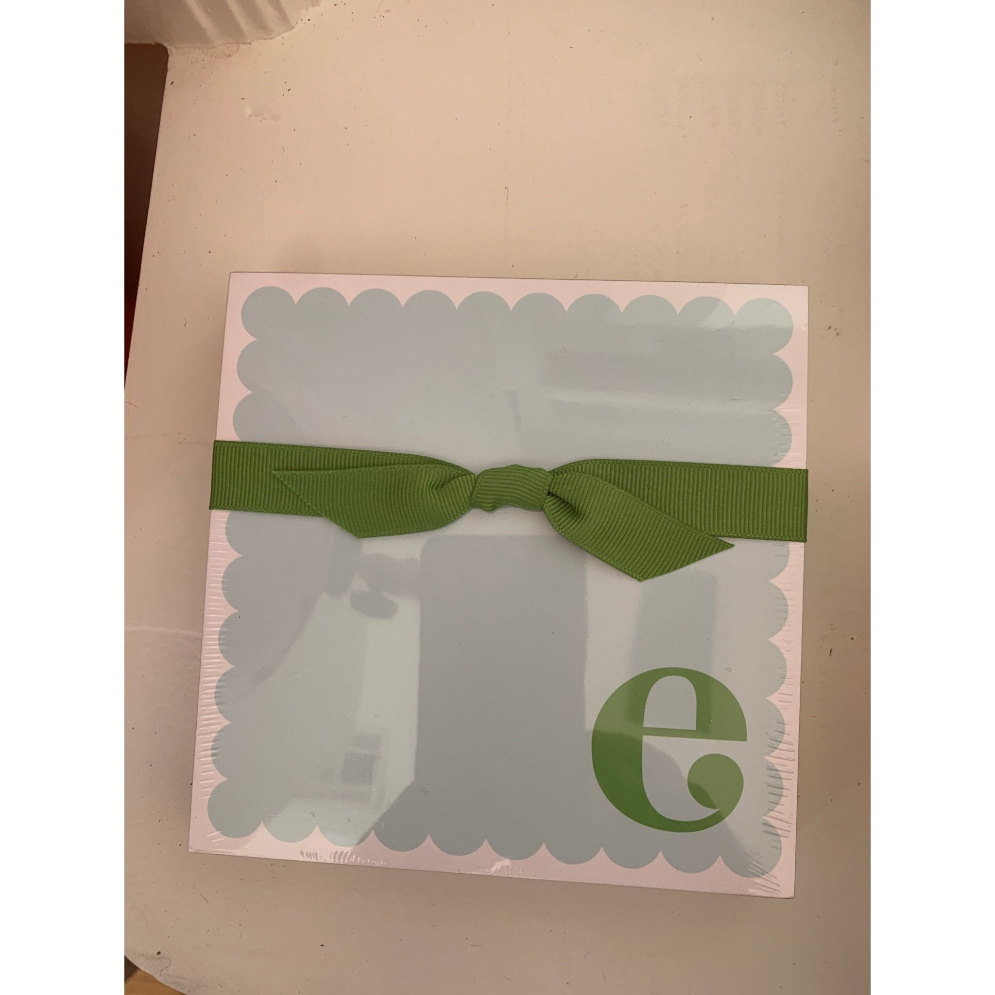 Letter E Scalloped Notepad with Green Ribbon - White Farmhouse Flowers