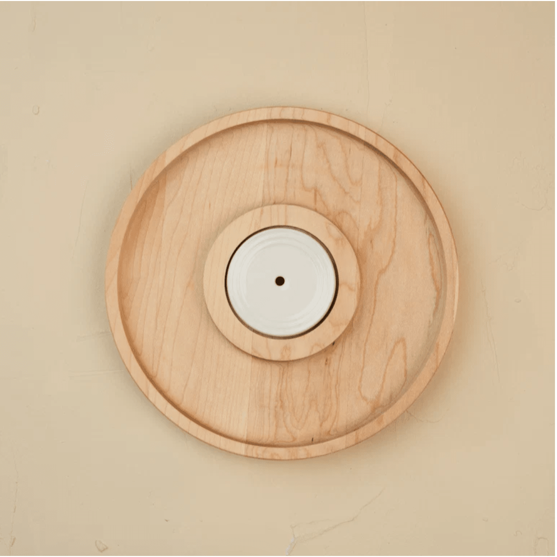 Maple Cracker Round Tray - White Farmhouse Flowers