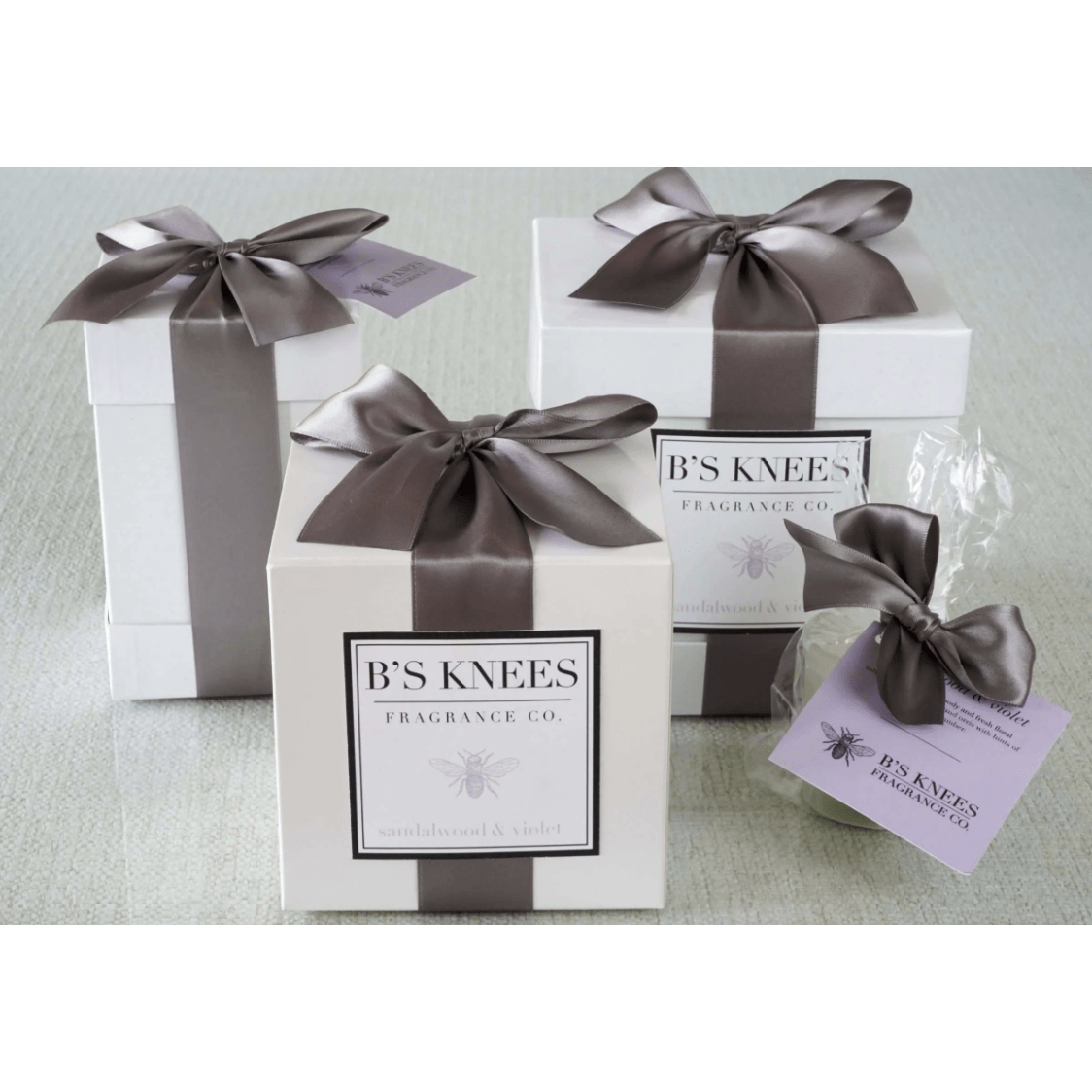Sandalwood and Violet Clear Large Blossom Diffuser - White Farmhouse Flowers