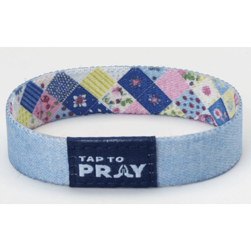 Tap to Pray Wristband - Patchwork - Love Like Jesus - White Farmhouse Flowers