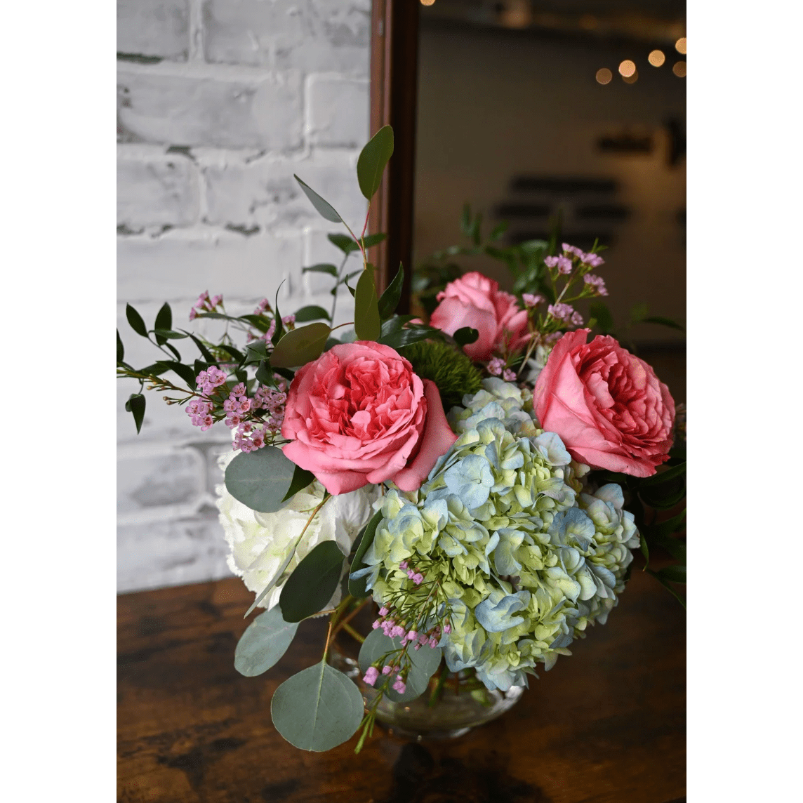 The English Garden|Delivery in Parkville, Missouri - White Farmhouse Flowers