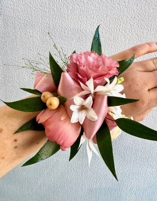 Corsages & Boutonnieres - White Farmhouse Flowers