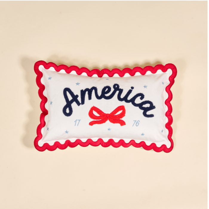 America Scalloped Rectangle Throw Pillow - White Farmhouse Flowers