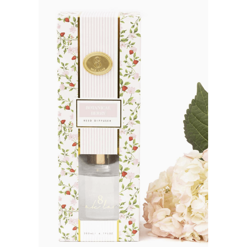 Botanical Berry Reed Diffuser - White Farmhouse Flowers