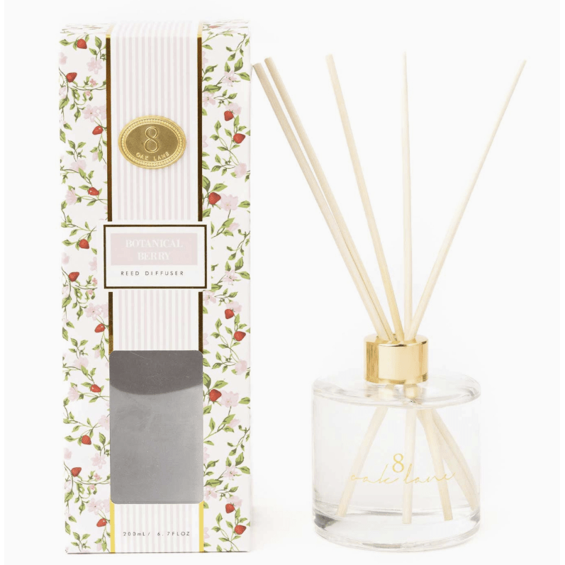 Botanical Berry Reed Diffuser - White Farmhouse Flowers