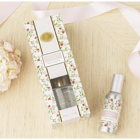 Botanical Berry Room Spray - White Farmhouse Flowers