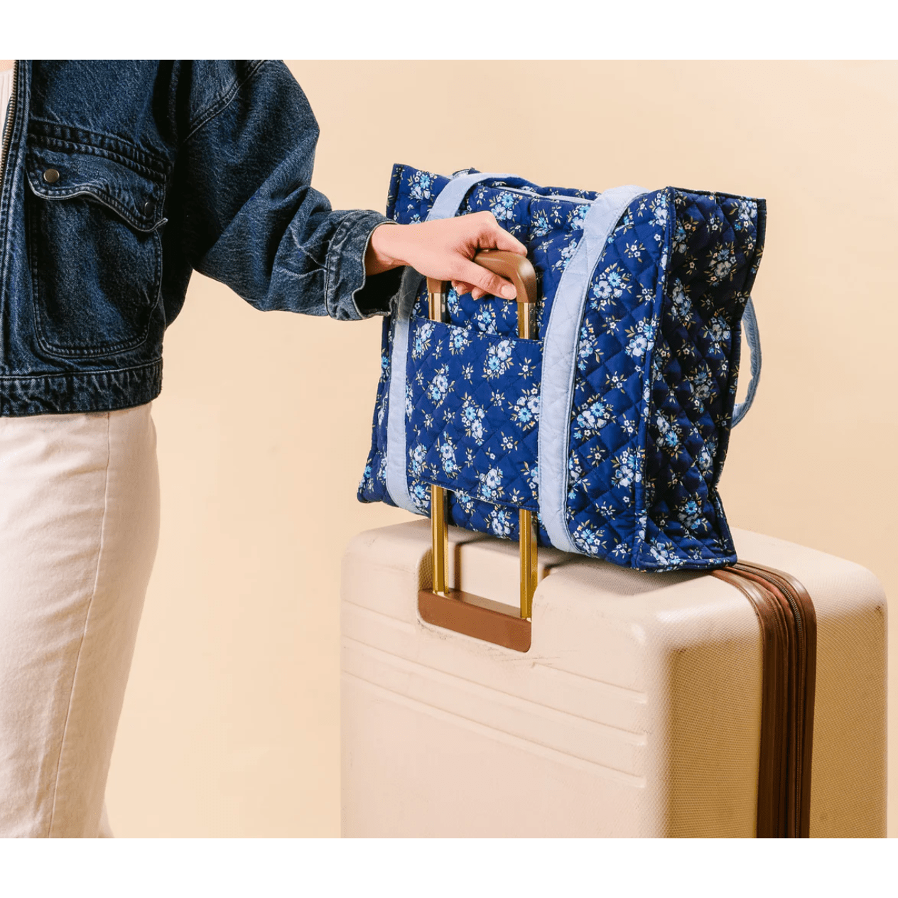 Endless Daydream Navy The Everyday Quilted Tote Bag - White Farmhouse Flowers