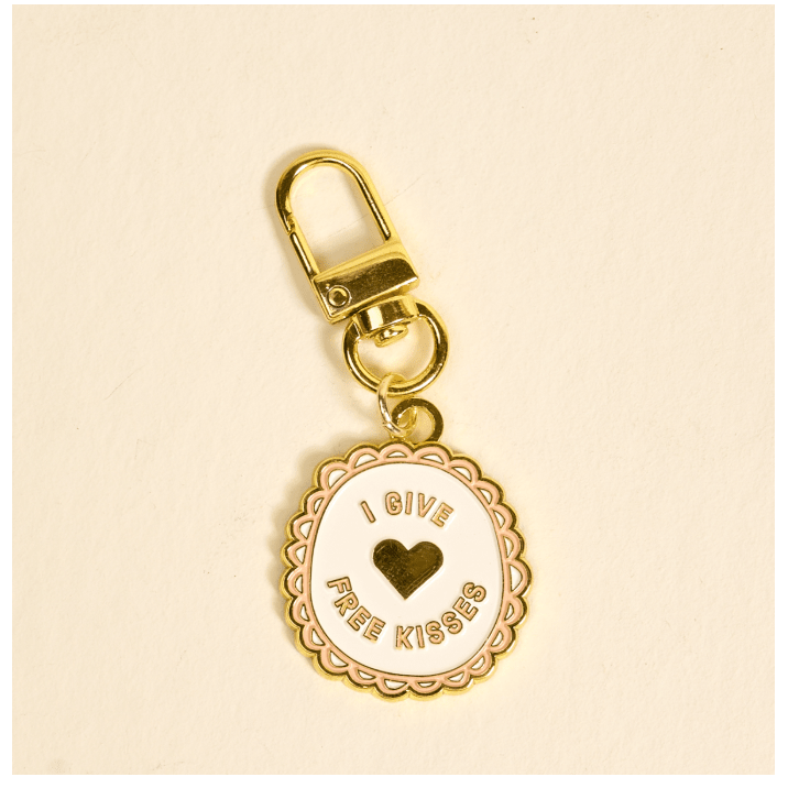 Free Kisses Pawfect Collar Charm - White Farmhouse Flowers