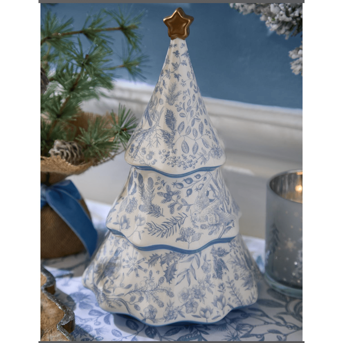 Gilded Cottage Christmas Tree - White Farmhouse Flowers