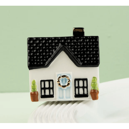 Home Sweet Home, Mini - White Farmhouse Flowers