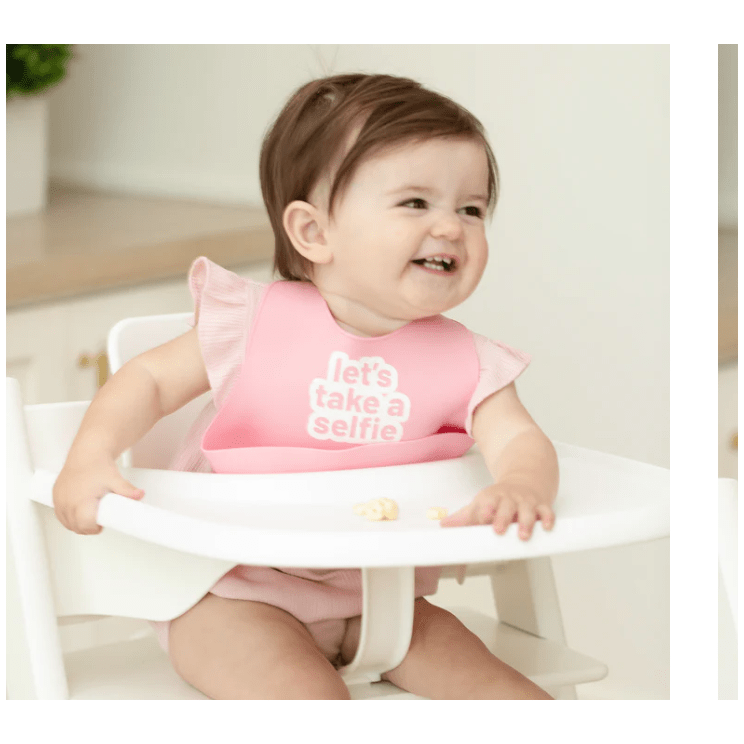 Let's Take a Selfie Wonder Bib - White Farmhouse Flowers