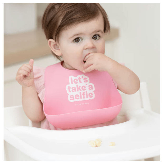 Let's Take a Selfie Wonder Bib - White Farmhouse Flowers