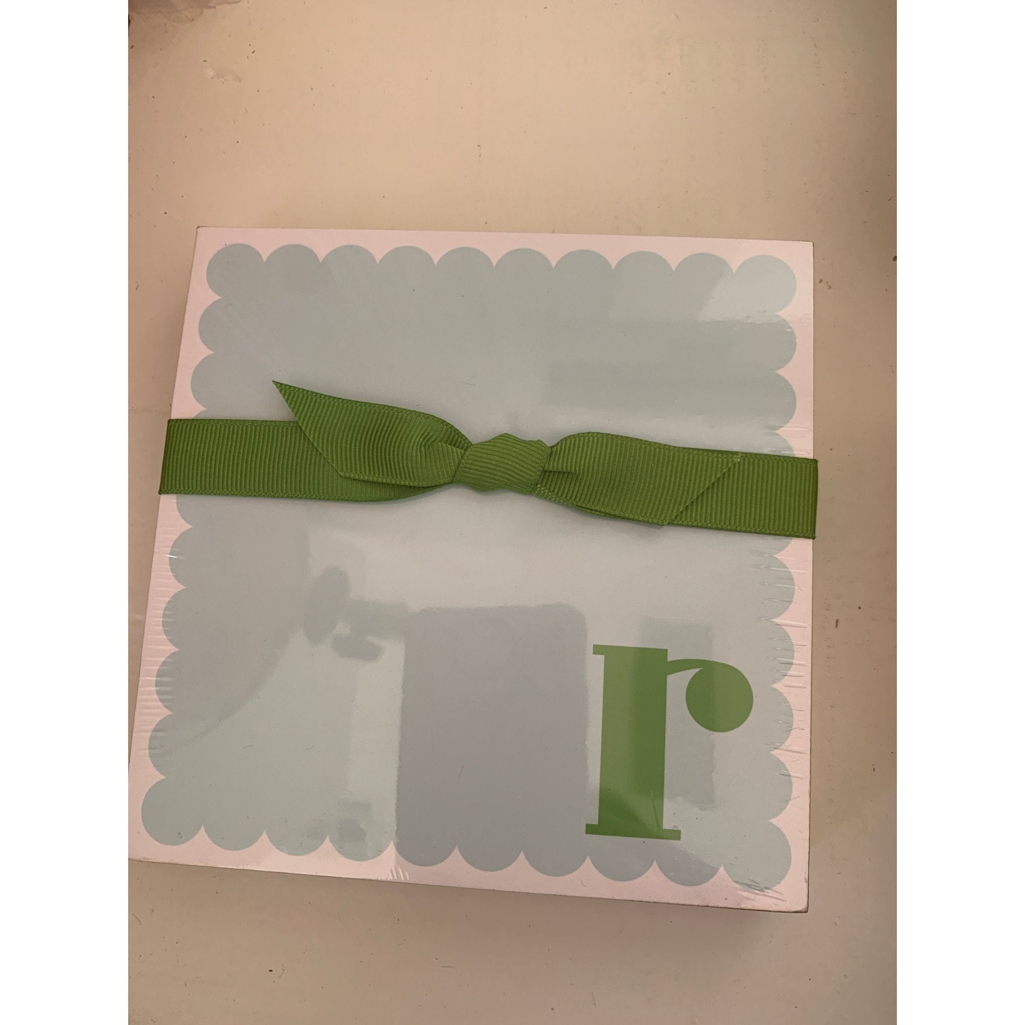 Letter R Scalloped Notepad with Green Ribbon - White Farmhouse Flowers