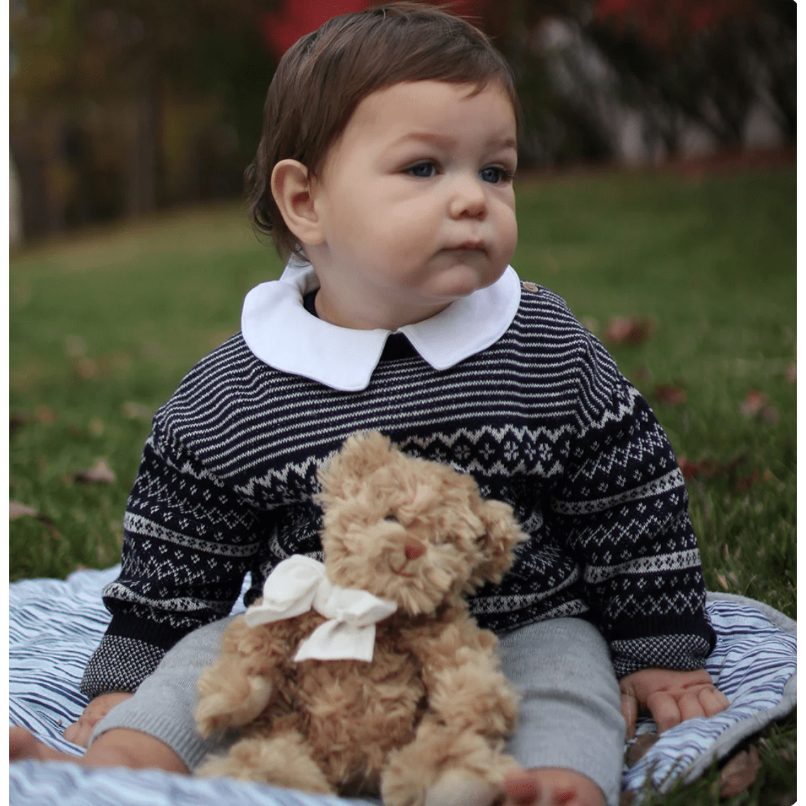 Little Daniel - White Farmhouse Flowers