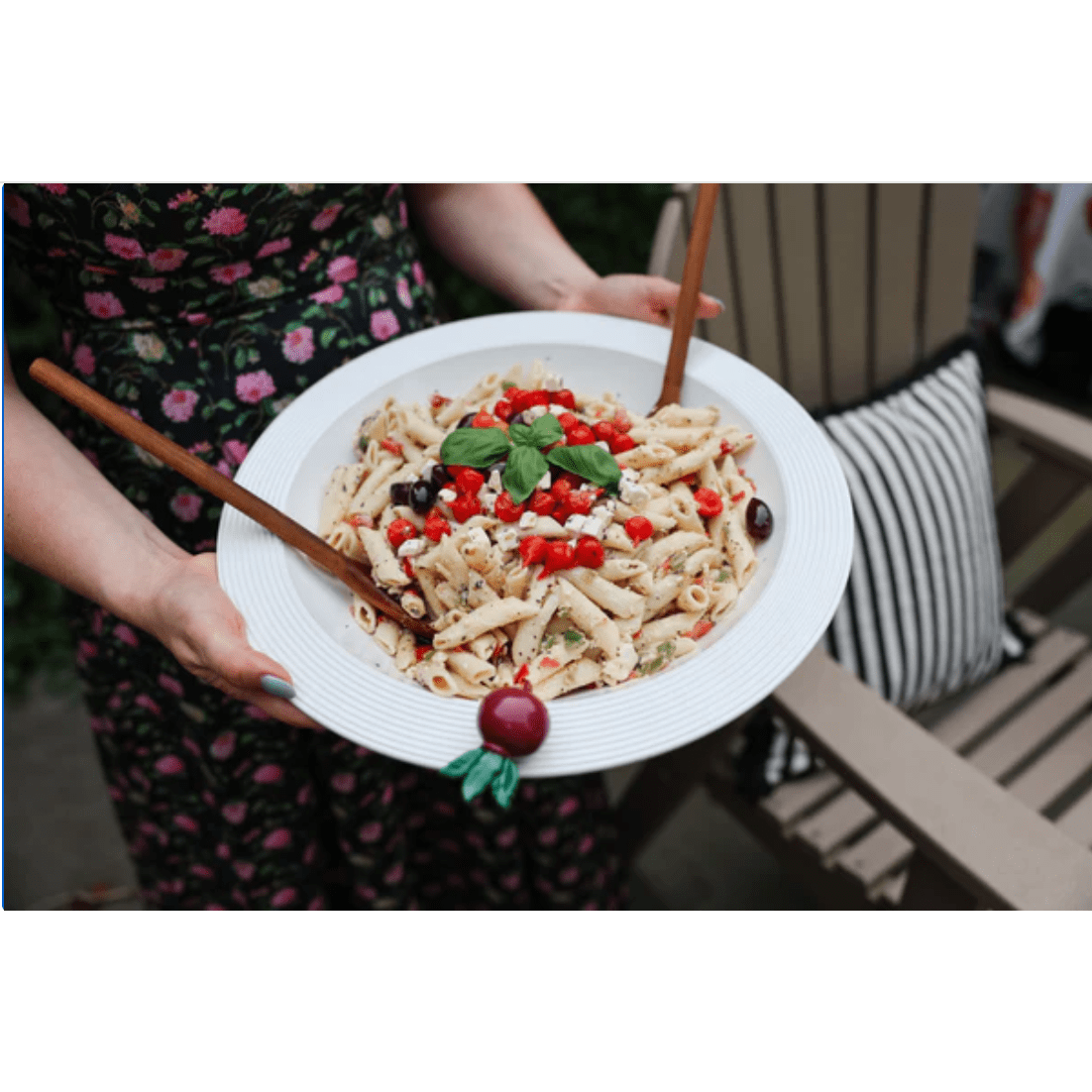 Melamine Shallow Bowl - White Farmhouse Flowers