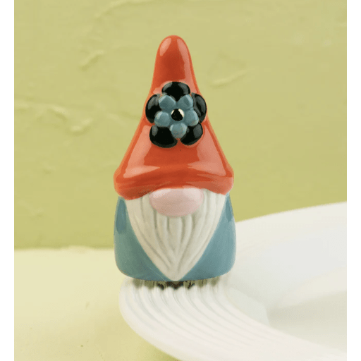 Oh Gnome You Didn't Mini - White Farmhouse Flowers