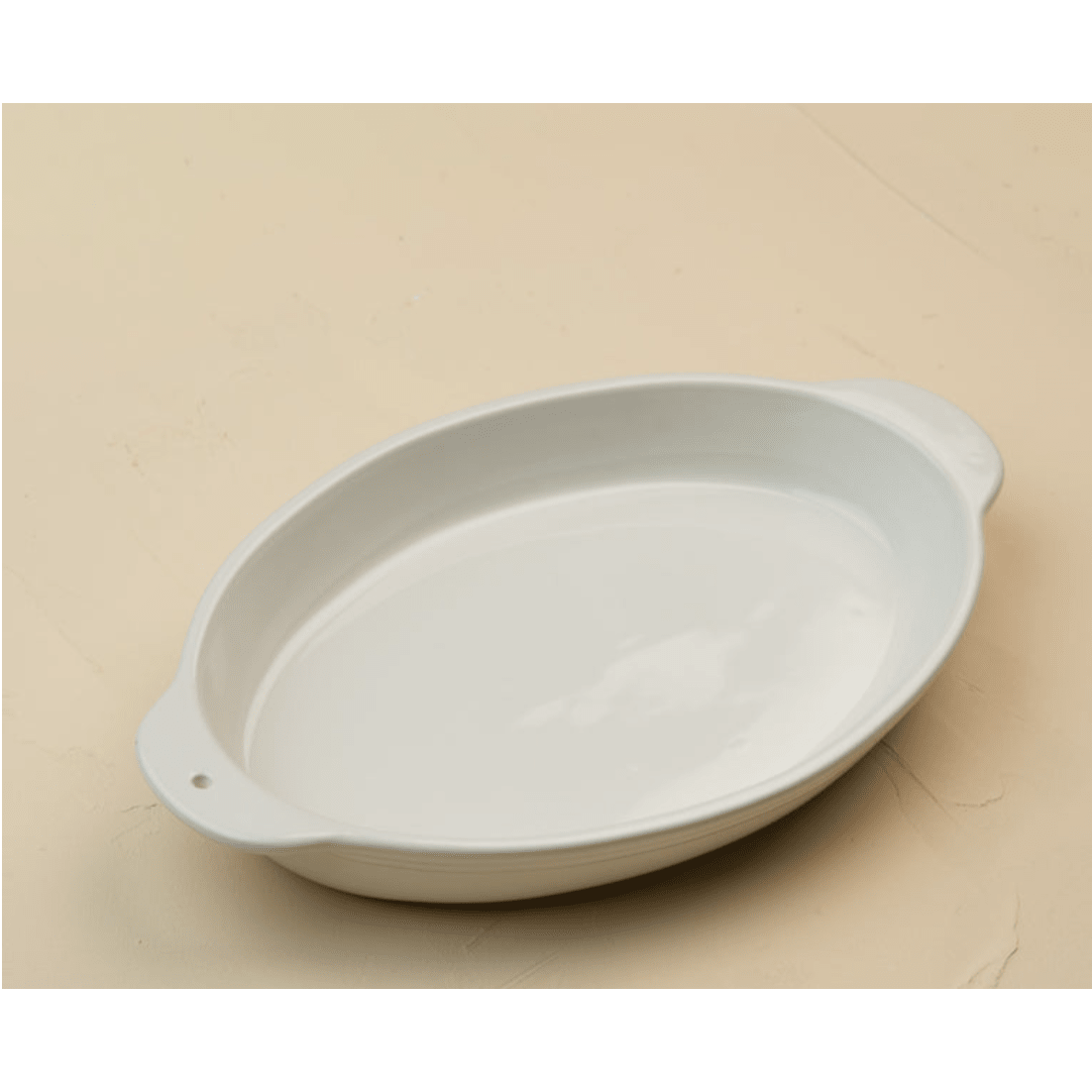 Oval Baker - White Farmhouse Flowers