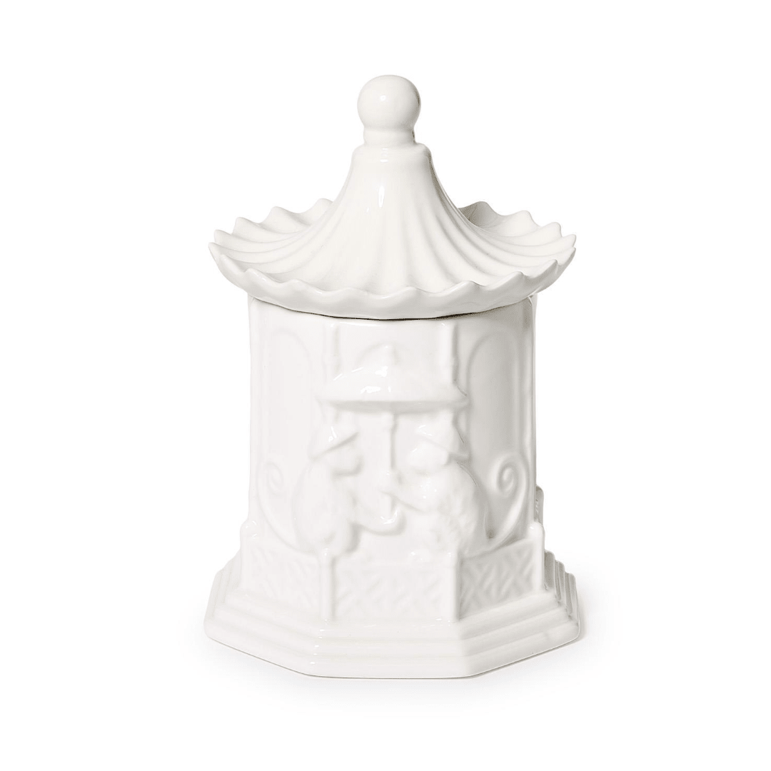Pagoda Filled Candle with Amber Scent in Gift Box - White Farmhouse Flowers