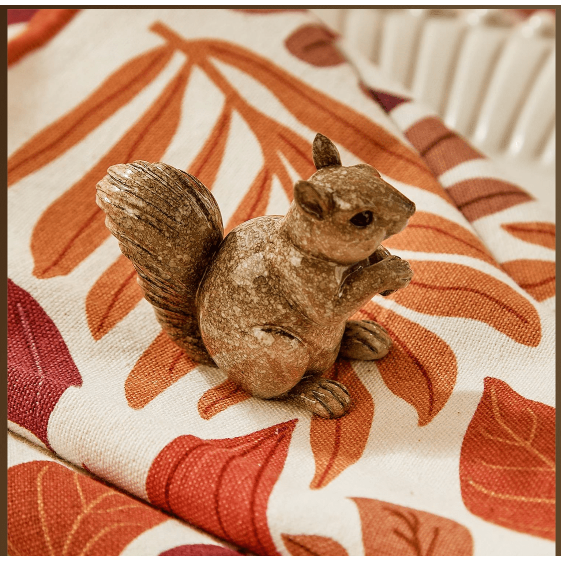 Painted Squirrel - White Farmhouse Flowers