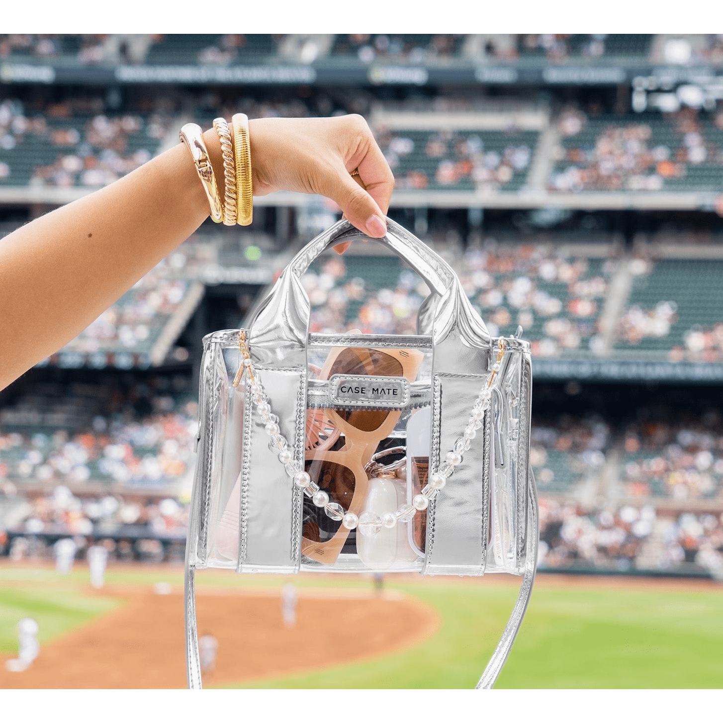 Silver Chrome Clear Stadium Bag - White Farmhouse Flowers
