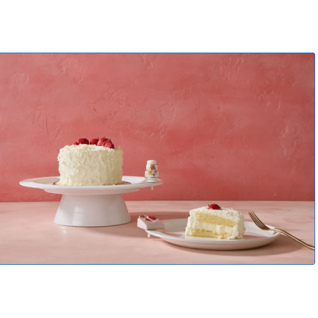 Slice of Forever - Wedding Cake Mini - White Farmhouse Flowers