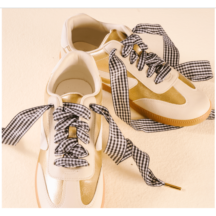 Step It Up Shoelaces - Gingham Black - White Farmhouse Flowers