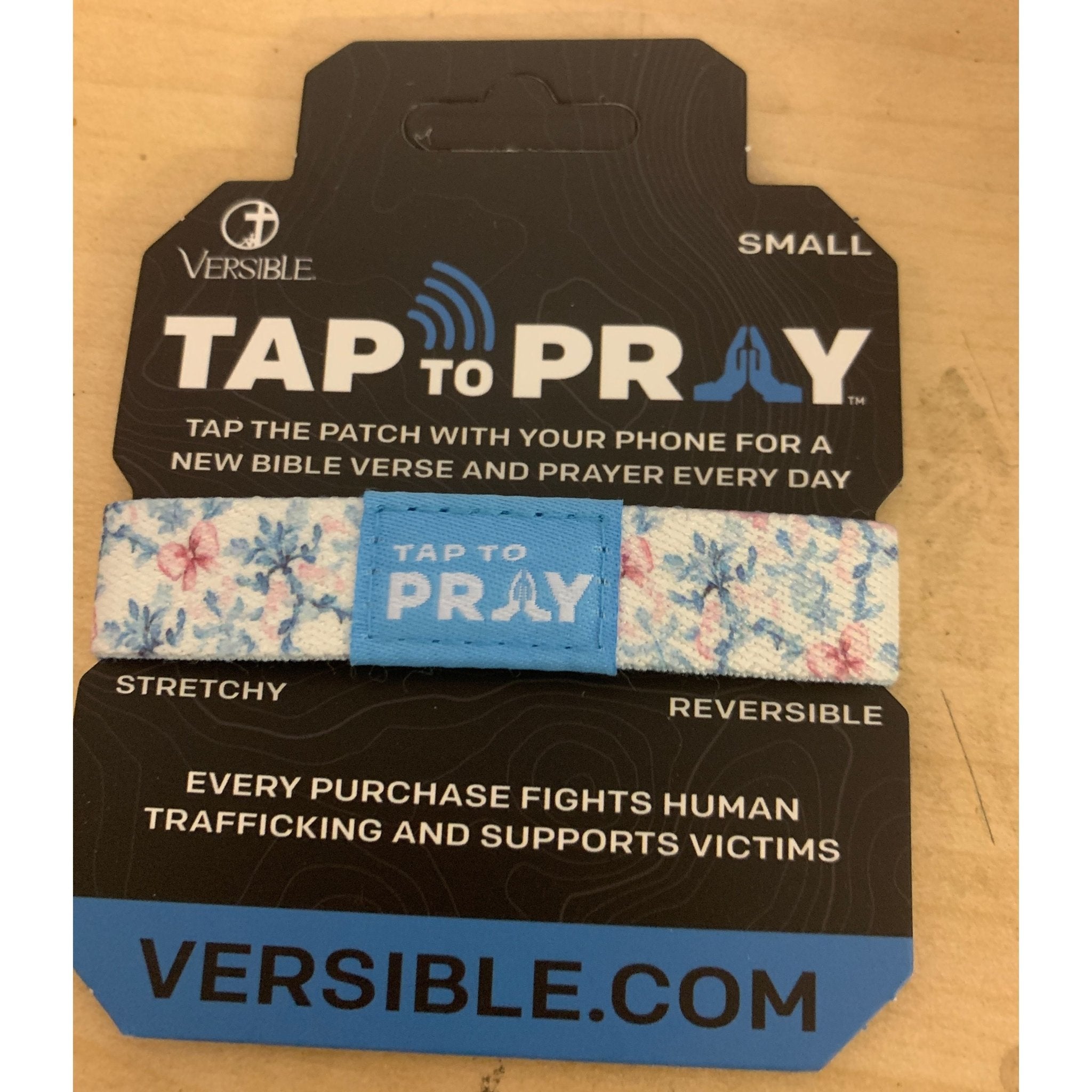Tap to Pray Wristband - Blue Belle - White Farmhouse Flowers