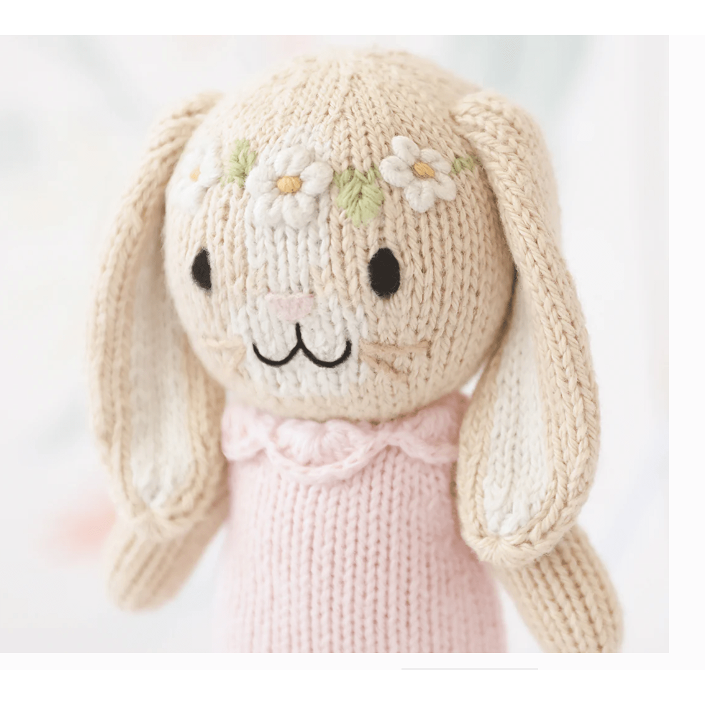 Tiny Hannah the Bunny - White Farmhouse Flowers