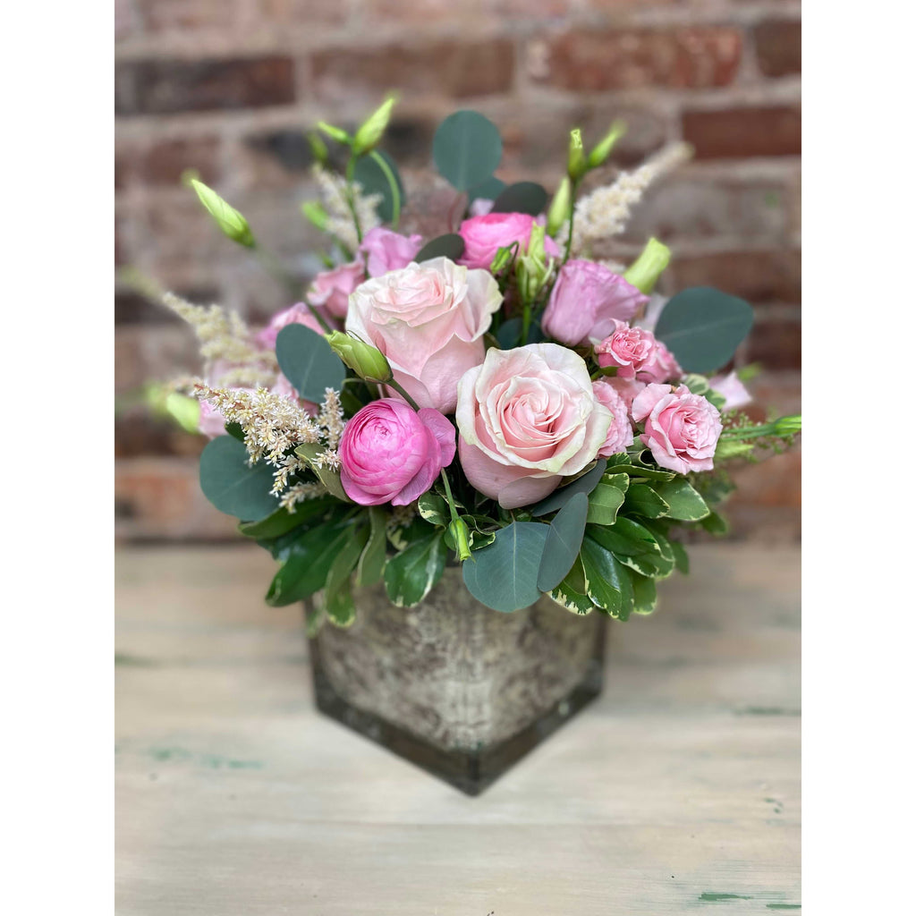 Pink roses and ranunculus for Valentines day