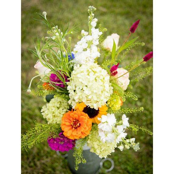 White Farmhouse Flowers Gift Card.